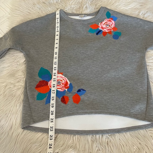 Halogen | Floral Embroidered Top | Bead detail - Picture 12 of 14